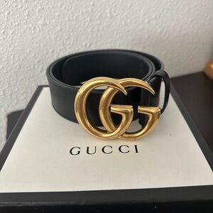 Cinturón de mujer Gucci 100% auténtico en buenas condiciones en caja y su bolsa